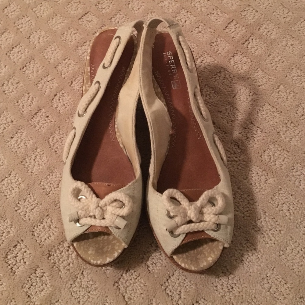 Sperry wedges size 8.5